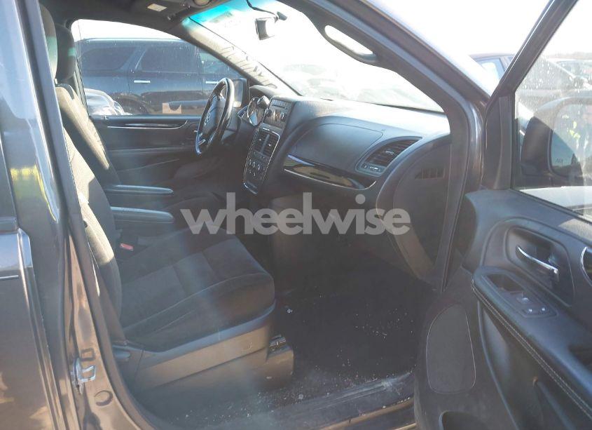 Photo 5 of 2014 Dodge Grand CARAVAN SE 30TH ANNIVERSARY (VIN 2C4RDGBG4ER361839)