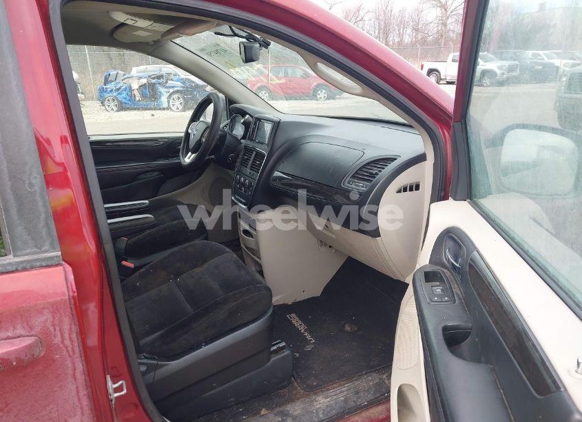 Photo 5 of 2014 Dodge Grand CARAVAN SE (VIN 2C4RDGBG4ER410599)