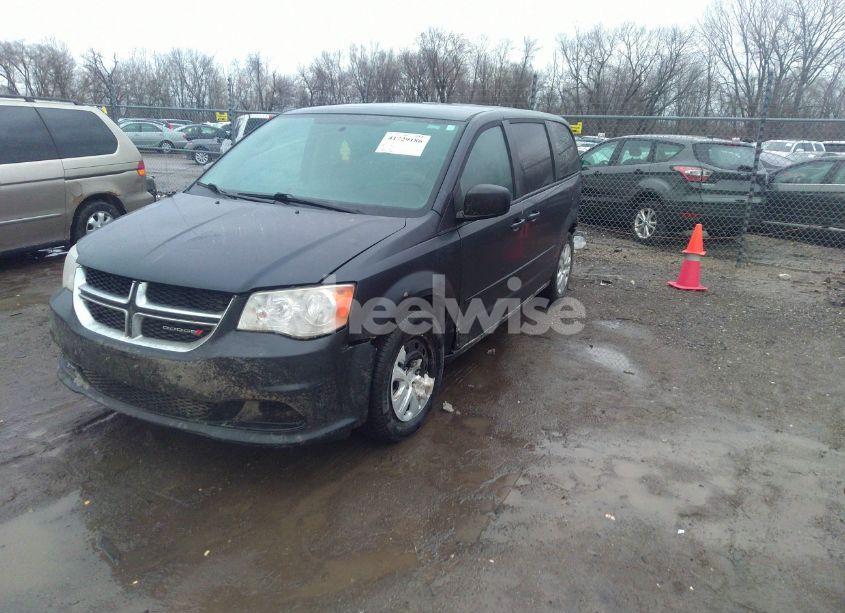 Photo 2 of 2014 Dodge Grand CARAVAN SE (VIN 2C4RDGBG4ER451489)