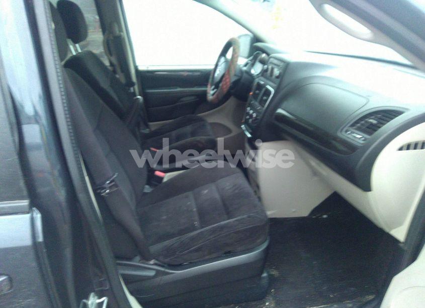 Photo 5 of 2014 Dodge Grand CARAVAN SE (VIN 2C4RDGBG4ER451489)