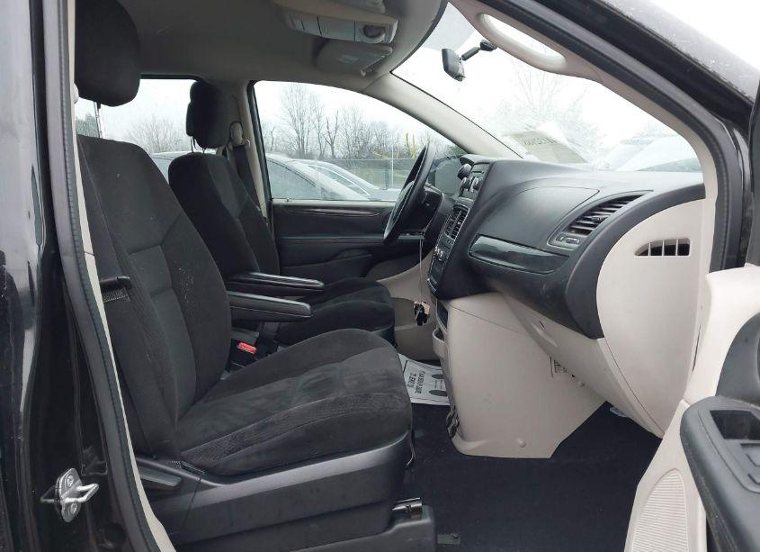Photo 5 of 2014 Dodge Grand CARAVAN AMERICAN VALUE PKG (VIN 2C4RDGBG4ER452447)