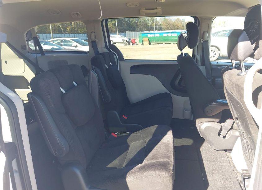 Photo 8 of 2015 Dodge Grand CARAVAN SE (VIN 2C4RDGBG4FR563694)