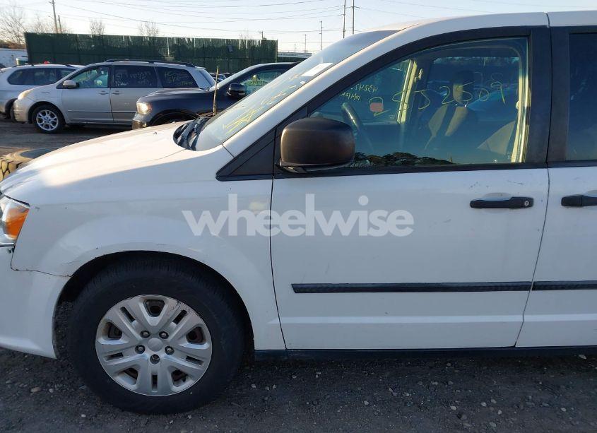 Photo 6 of 2015 Dodge Grand CARAVAN AMERICAN VALUE PKG (VIN 2C4RDGBG4FR570371)