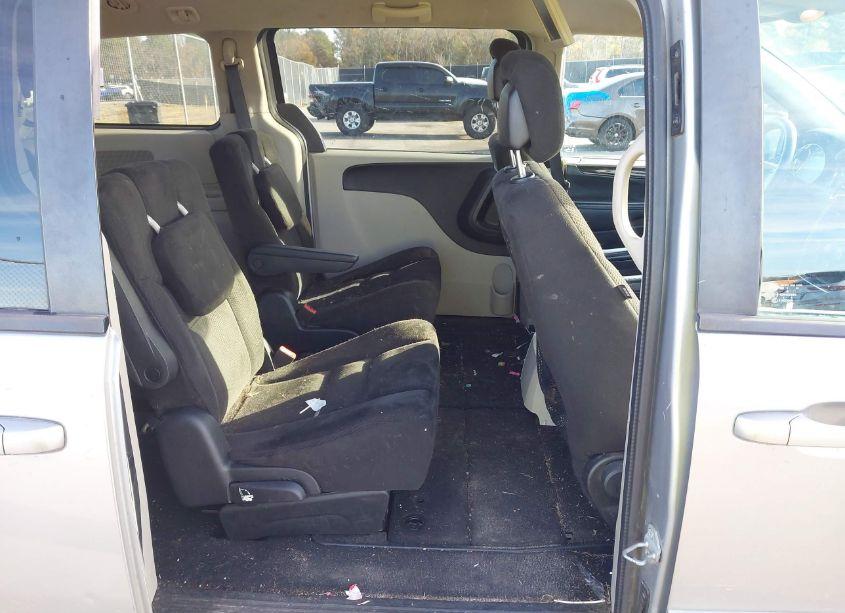 Photo 8 of 2015 Dodge Grand CARAVAN SE (VIN 2C4RDGBG4FR593651)
