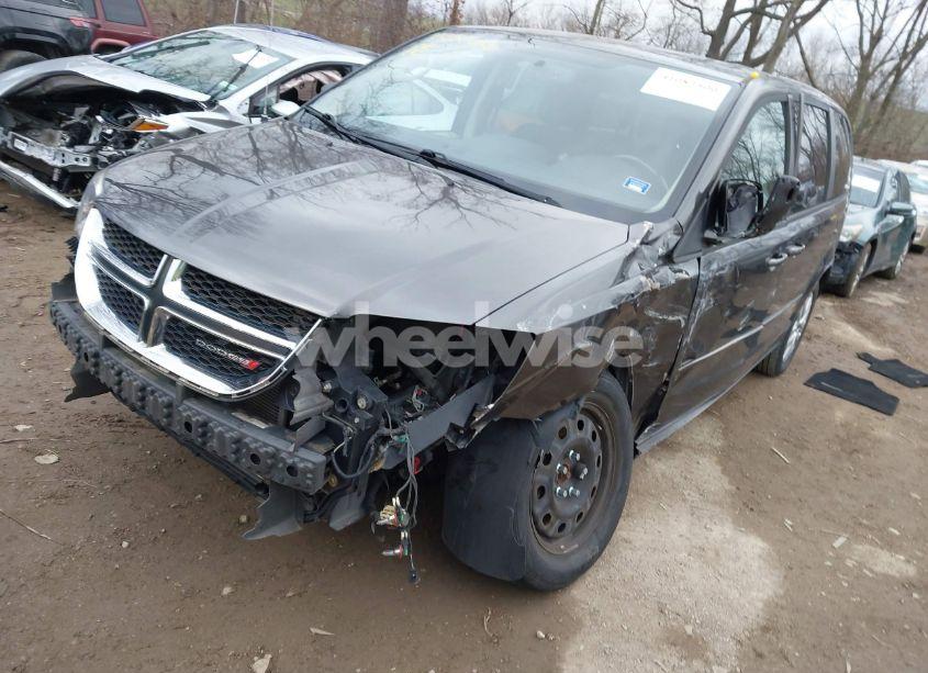 Photo 2 of 2015 Dodge Grand CARAVAN SE (VIN 2C4RDGBG4FR598140)