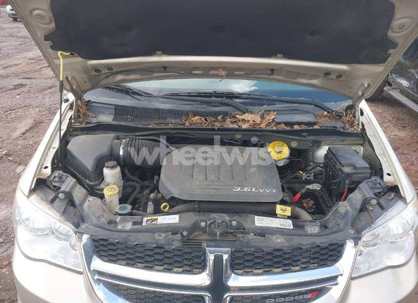 Photo 10 of 2015 Dodge Grand CARAVAN AMERICAN VALUE PKG (VIN 2C4RDGBG4FR600629)