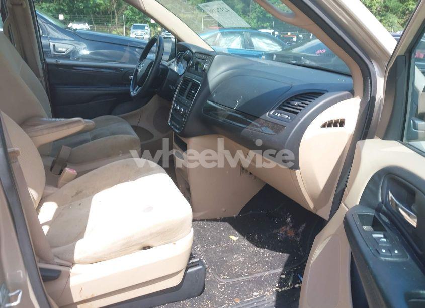 Photo 5 of 2015 Dodge Grand CARAVAN AMERICAN VALUE PKG (VIN 2C4RDGBG4FR600629)