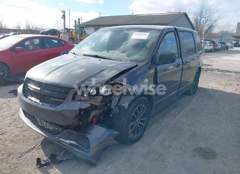 Photo 2 of 2015 Dodge Grand CARAVAN SE (VIN 2C4RDGBG4FR684158)