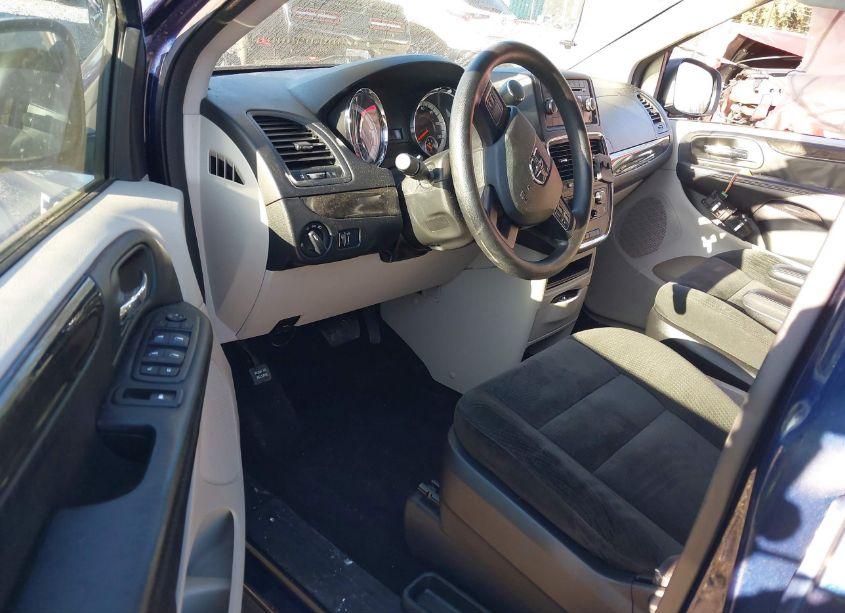 Photo 5 of 2016 Dodge Grand CARAVAN SE (VIN 2C4RDGBG4GR106238)