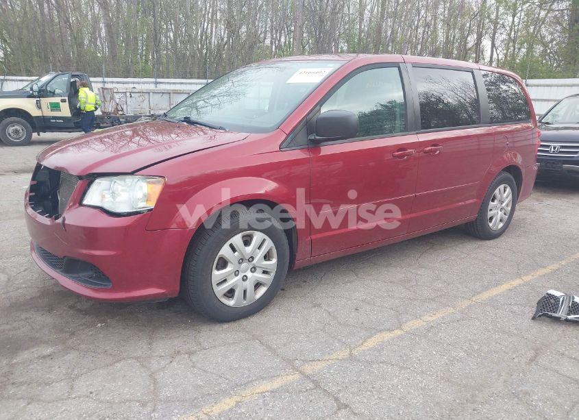 Photo 2 of 2016 Dodge Grand CARAVAN SE (VIN 2C4RDGBG4GR109432)