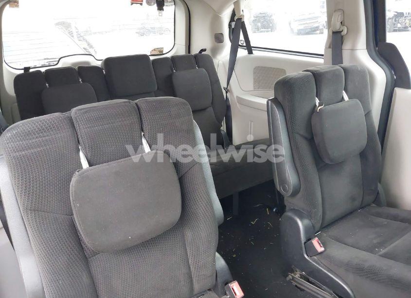 Photo 8 of 2016 Dodge Grand CARAVAN SE (VIN 2C4RDGBG4GR146450)