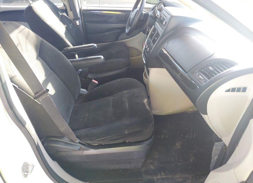 Photo 5 of 2016 Dodge Grand CARAVAN AMERICAN VALUE PKG (VIN 2C4RDGBG4GR176208)