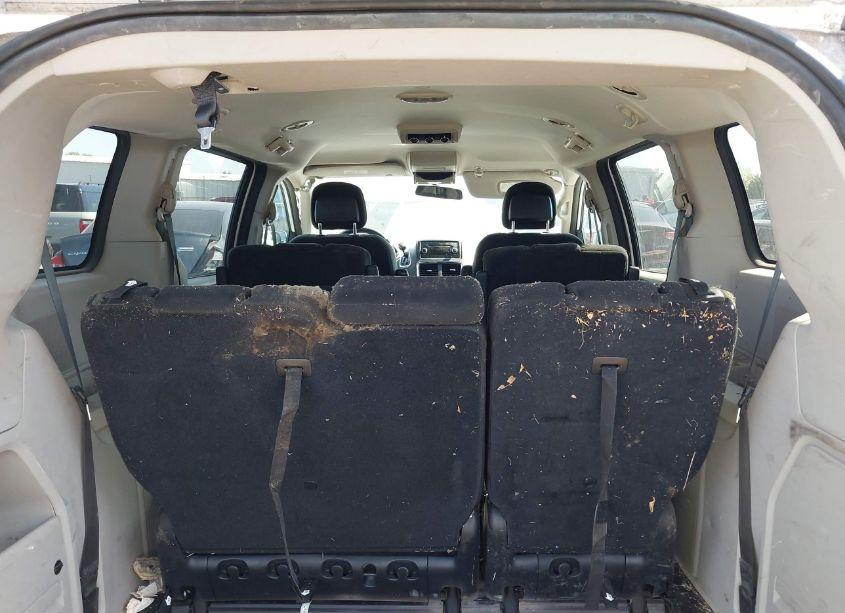 Photo 8 of 2016 Dodge Grand CARAVAN SE (VIN 2C4RDGBG4GR182235)