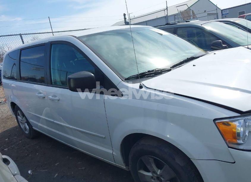 Photo 13 of 2016 Dodge Grand CARAVAN SE (VIN 2C4RDGBG4GR340749)