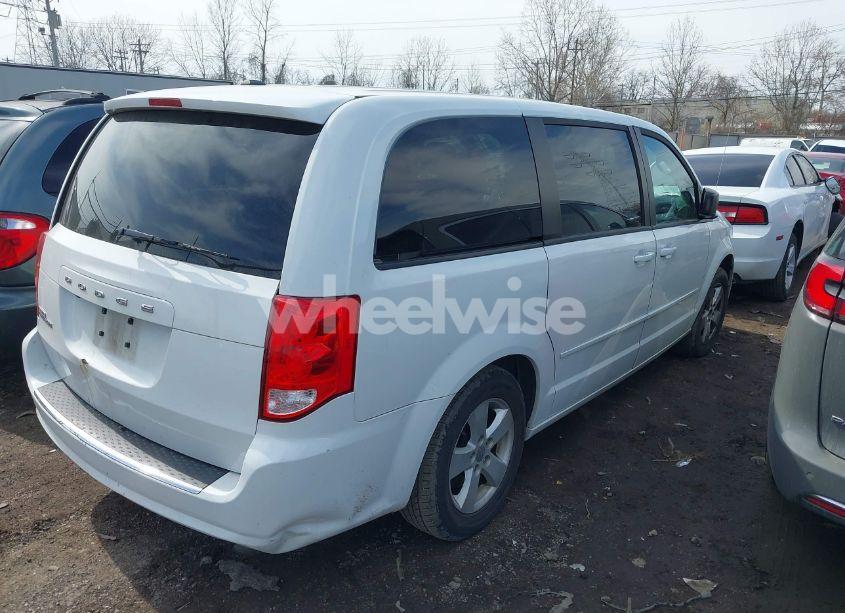 Photo 4 of 2016 Dodge Grand CARAVAN SE (VIN 2C4RDGBG4GR340749)