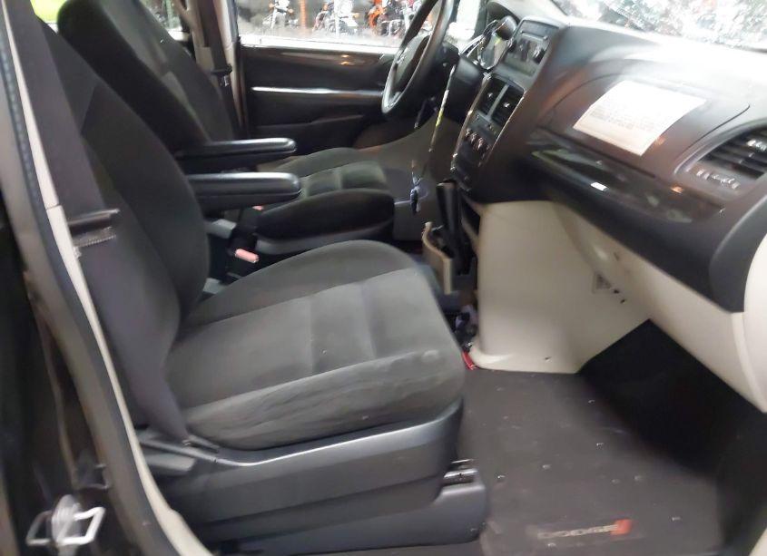 Photo 5 of 2016 Dodge Grand CARAVAN AMERICAN VALUE PKG (VIN 2C4RDGBG4GR358572)