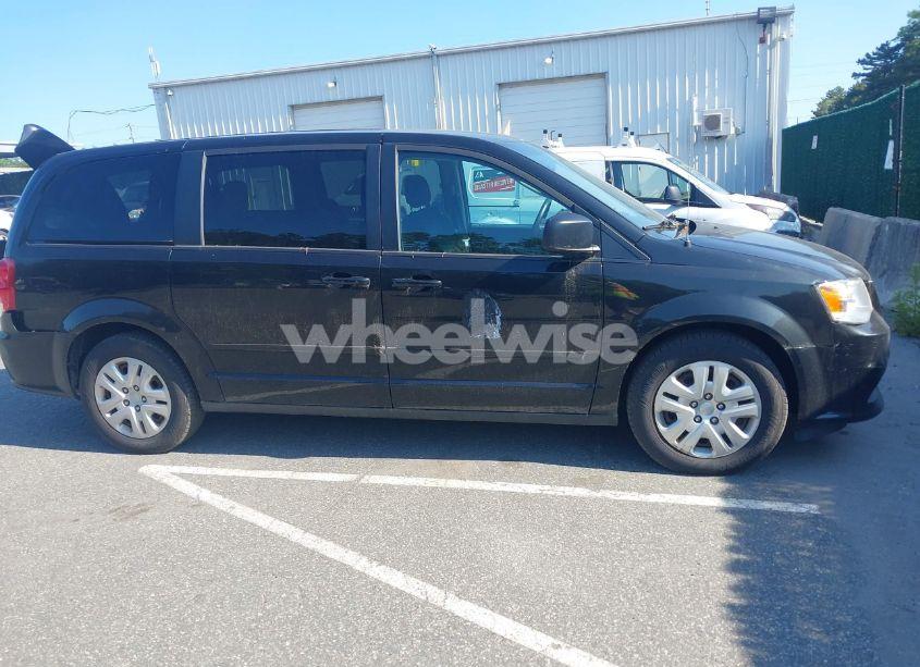 Photo 13 of 2016 Dodge Grand CARAVAN SE (VIN 2C4RDGBG4GR366056)