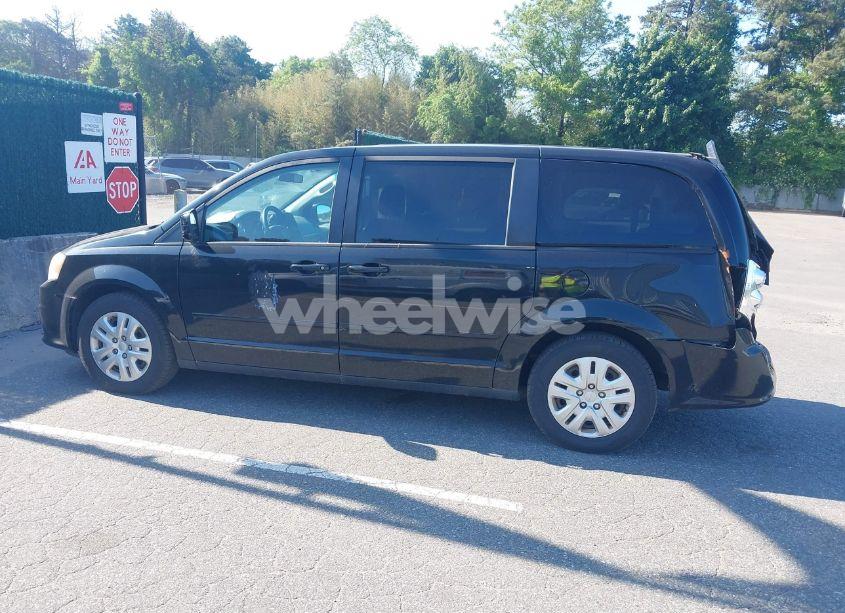 Photo 14 of 2016 Dodge Grand CARAVAN SE (VIN 2C4RDGBG4GR366056)