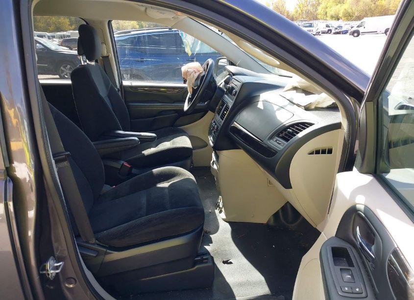 Photo 5 of 2017 Dodge Grand CARAVAN SE (VIN 2C4RDGBG4HR582488)