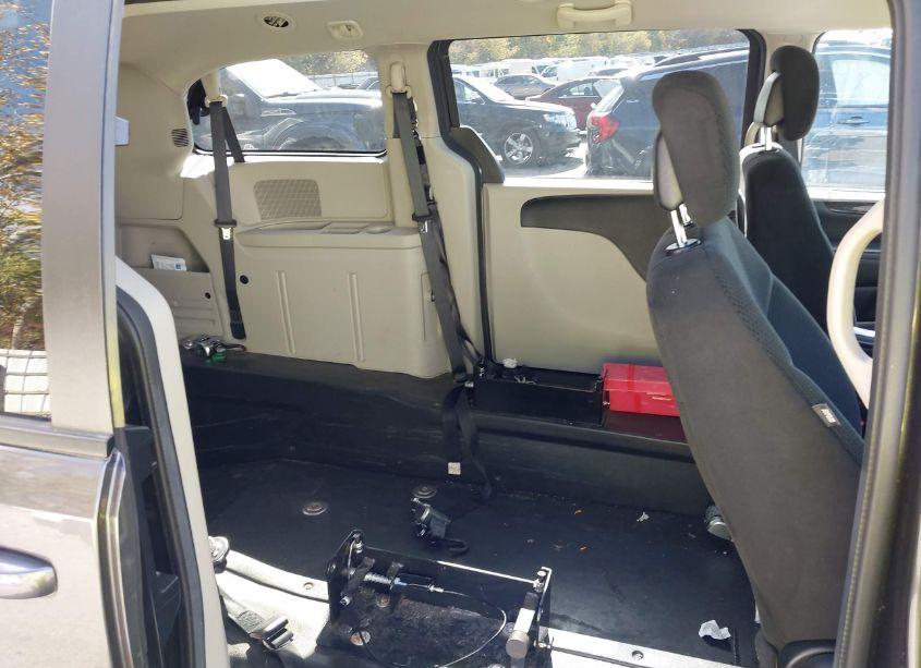 Photo 8 of 2017 Dodge Grand CARAVAN SE (VIN 2C4RDGBG4HR582488)