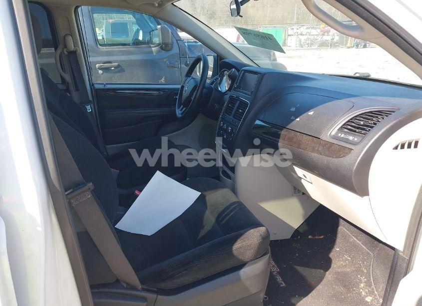 Photo 5 of 2017 Dodge Grand CARAVAN SE (VIN 2C4RDGBG4HR602612)