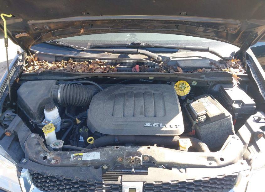 Photo 10 of 2018 Dodge Grand CARAVAN SE (VIN 2C4RDGBG4JR135858)