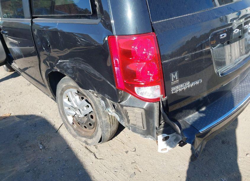 Photo 6 of 2018 Dodge Grand CARAVAN SE (VIN 2C4RDGBG4JR135858)