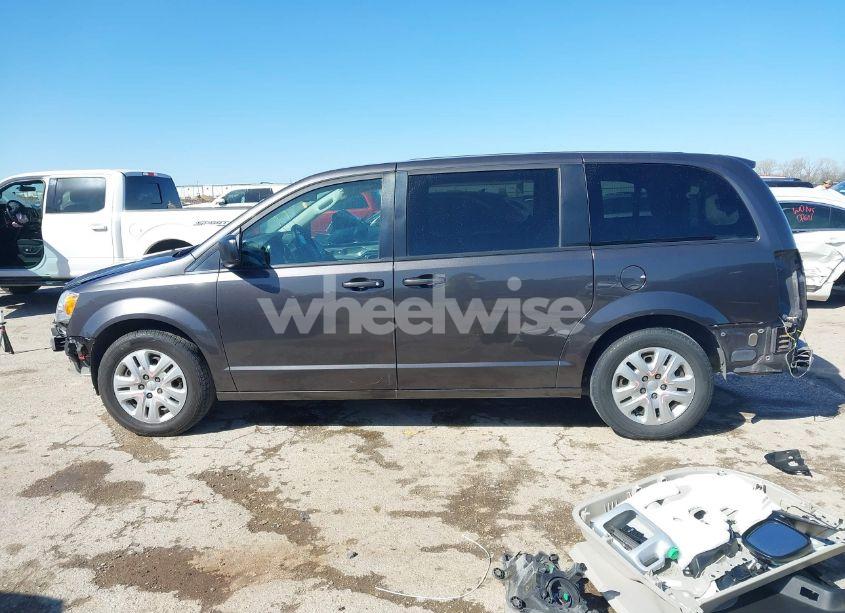Photo 15 of 2018 Dodge Grand CARAVAN SE (VIN 2C4RDGBG4JR161862)