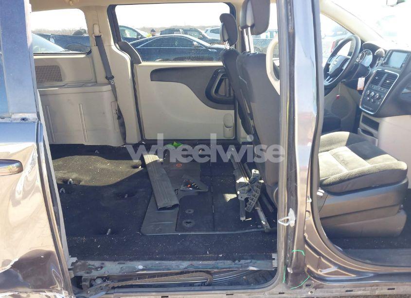 Photo 8 of 2018 Dodge Grand CARAVAN SE (VIN 2C4RDGBG4JR161862)