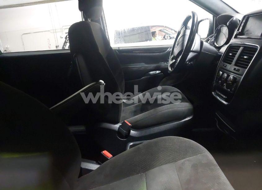 Photo 5 of 2018 Dodge Grand CARAVAN SE PLUS (VIN 2C4RDGBG4JR220411)