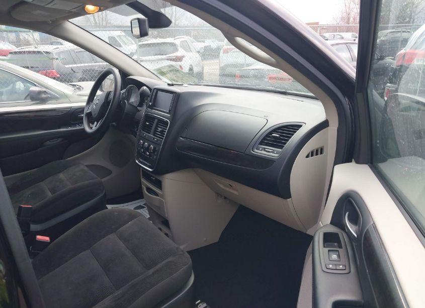 Photo 5 of 2019 Dodge Grand CARAVAN SE (VIN 2C4RDGBG4KR602701)