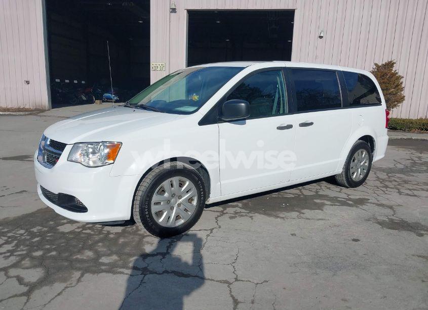 Photo 2 of 2019 Dodge Grand CARAVAN SE (VIN 2C4RDGBG4KR664888)