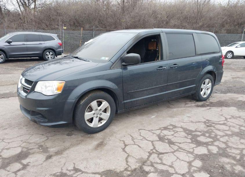 Photo 2 of 2013 Dodge Grand CARAVAN SE (VIN 2C4RDGBG5DR672176)