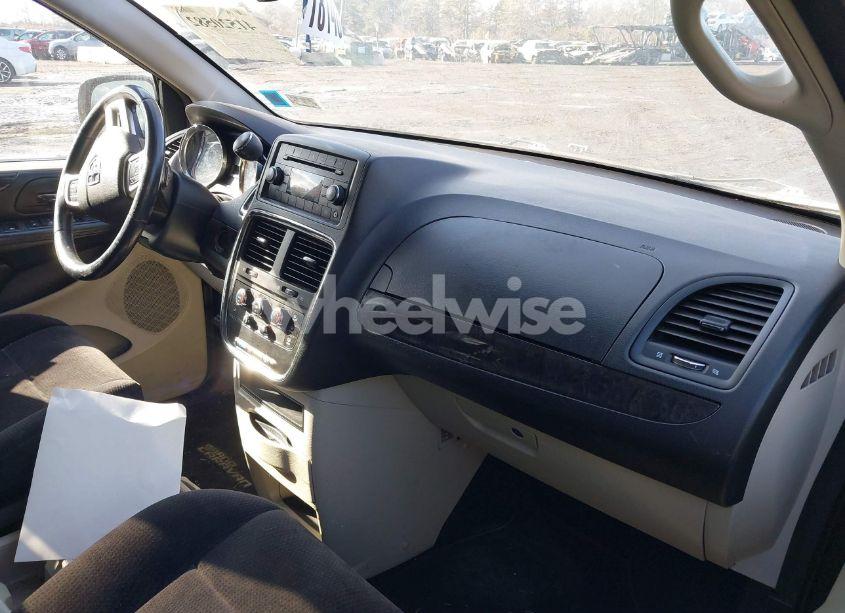 Photo 5 of 2013 Dodge Grand CARAVAN SE (VIN 2C4RDGBG5DR807415)