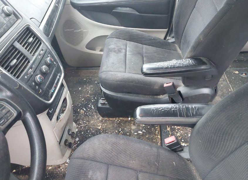 Photo 13 of 2014 Dodge Grand CARAVAN AMERICAN VALUE PKG (VIN 2C4RDGBG5ER161438)