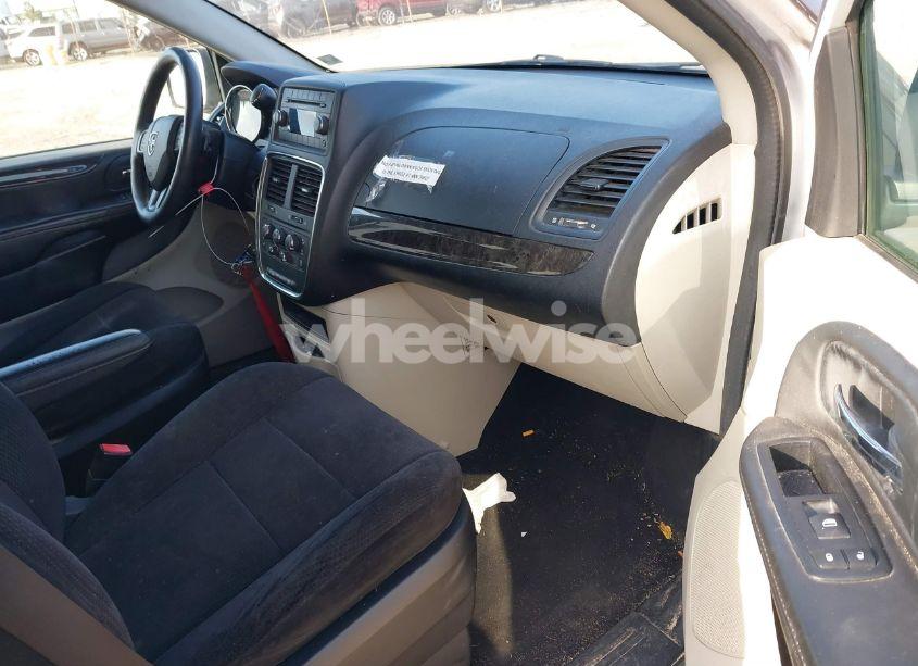 Photo 5 of 2014 Dodge Grand CARAVAN SE (VIN 2C4RDGBG5ER180300)