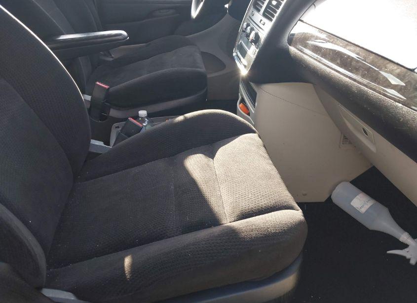 Photo 5 of 2014 Dodge Grand CARAVAN AMERICAN VALUE PKG (VIN 2C4RDGBG5ER279201)