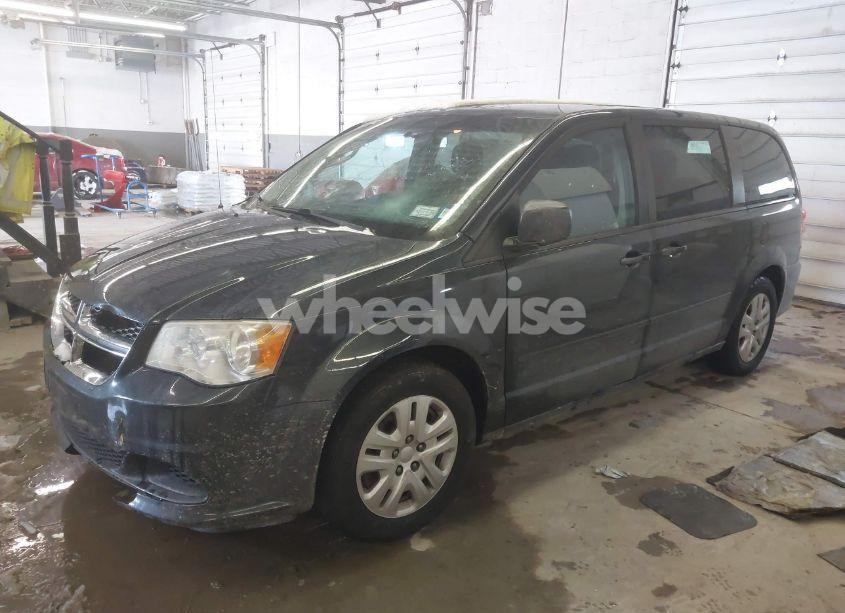 Photo 2 of 2014 Dodge Grand CARAVAN SE (VIN 2C4RDGBG5ER379802)