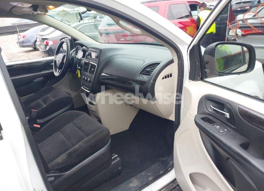 Photo 5 of 2014 Dodge Grand CARAVAN AMERICAN VALUE PKG (VIN 2C4RDGBG5ER420624)