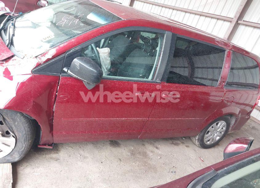 Photo 14 of 2014 Dodge Grand CARAVAN SE (VIN 2C4RDGBG5ER428741)