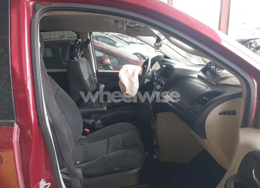 Photo 5 of 2014 Dodge Grand CARAVAN SE (VIN 2C4RDGBG5ER428741)