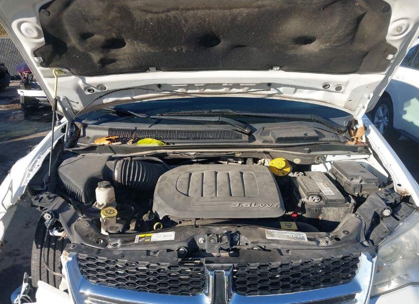 Photo 10 of 2015 Dodge Grand CARAVAN SE (VIN 2C4RDGBG5FR512625)