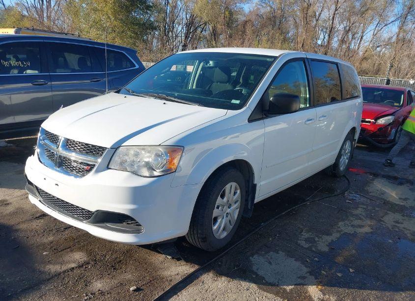 Photo 2 of 2015 Dodge Grand CARAVAN SE (VIN 2C4RDGBG5FR512625)