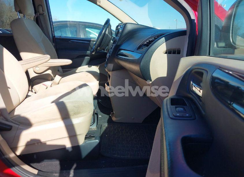 Photo 5 of 2015 Dodge Grand CARAVAN SE (VIN 2C4RDGBG5FR548279)