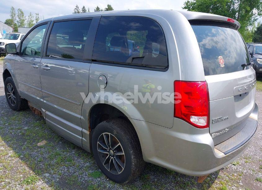 Photo 3 of 2015 Dodge Grand CARAVAN SE (VIN 2C4RDGBG5FR580195)