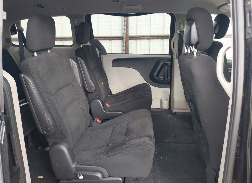 Photo 8 of 2015 Dodge Grand CARAVAN SE (VIN 2C4RDGBG5FR605693)