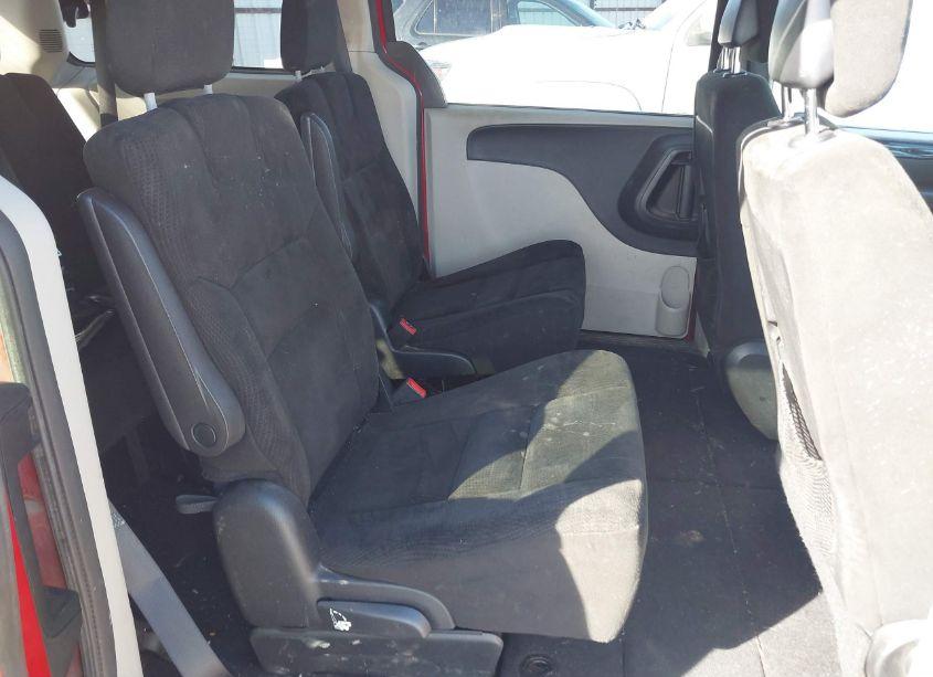 Photo 8 of 2015 Dodge Grand CARAVAN SE (VIN 2C4RDGBG5FR624535)