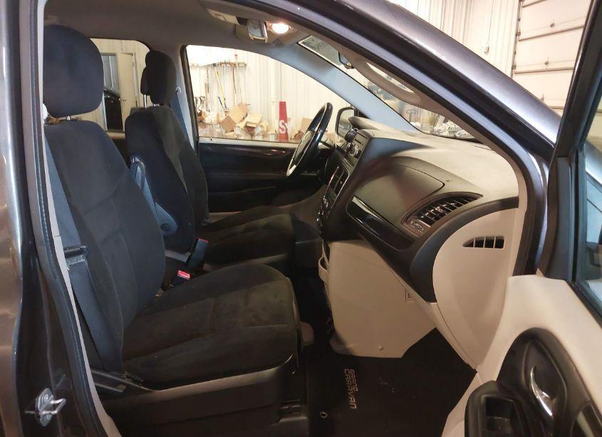 Photo 5 of 2015 Dodge Grand CARAVAN SE (VIN 2C4RDGBG5FR682502)