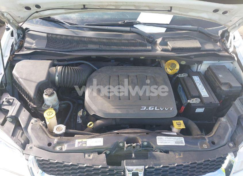 Photo 10 of 2015 Dodge Grand CARAVAN SE (VIN 2C4RDGBG5FR686730)