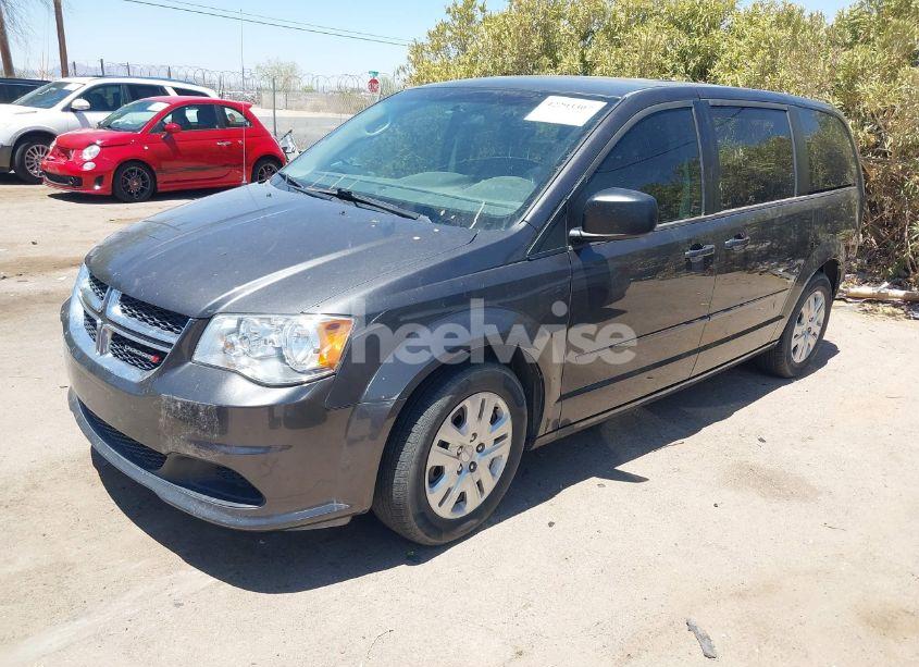 Photo 2 of 2016 Dodge Grand CARAVAN SE (VIN 2C4RDGBG5GR116549)